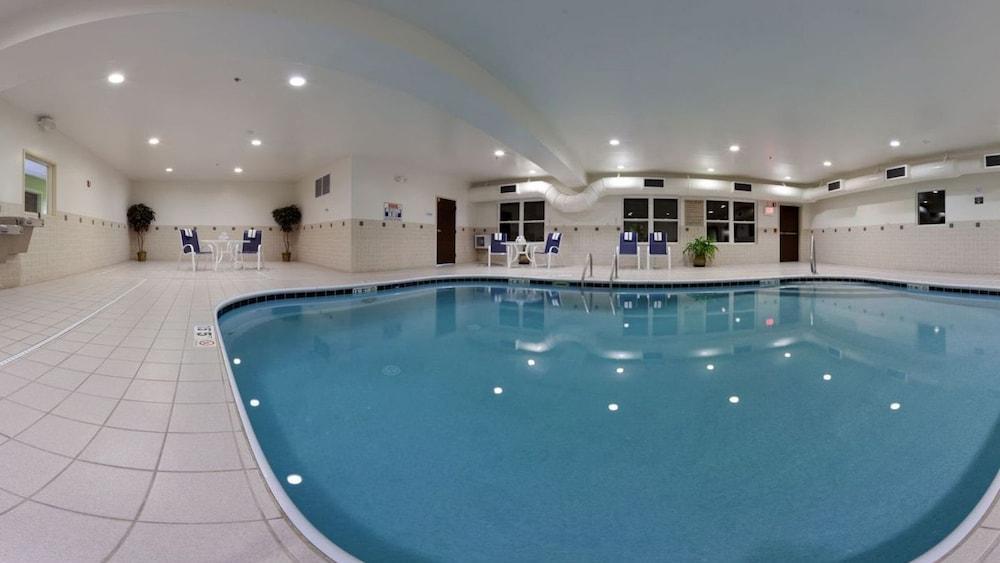 Holiday Inn Express & Suites Columbus East - Reynoldsburg By Ihg Bagian luar foto
