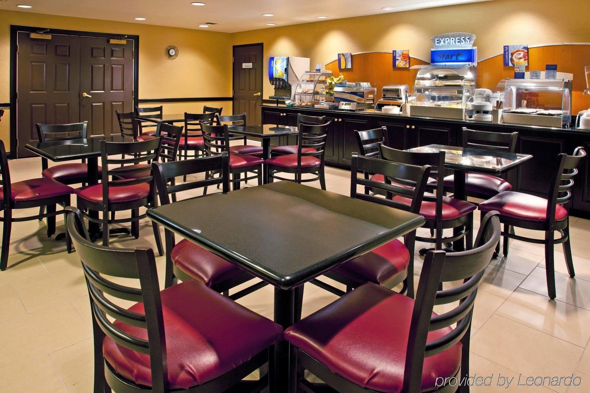 Holiday Inn Express & Suites Columbus East - Reynoldsburg By Ihg Restoran foto