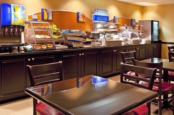 Holiday Inn Express & Suites Columbus East - Reynoldsburg By Ihg Restoran foto